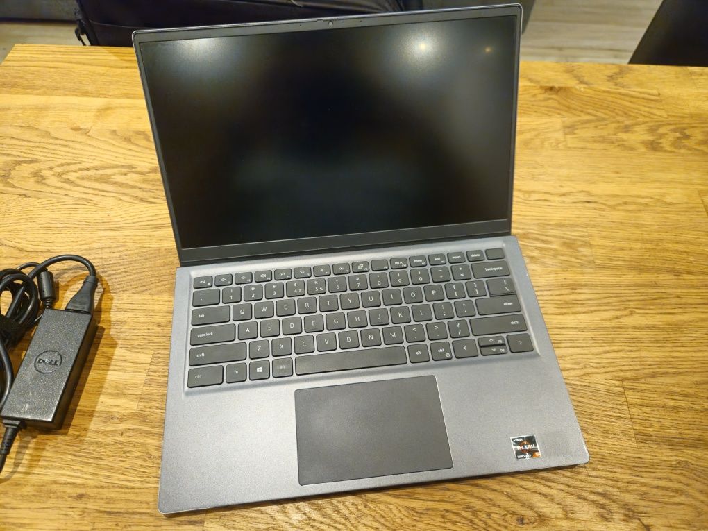 Dell Vostro 5415 Biznesowy Laptop 8GB 256Gb SSD AMD Ryzen 5 WIN 11 PRO