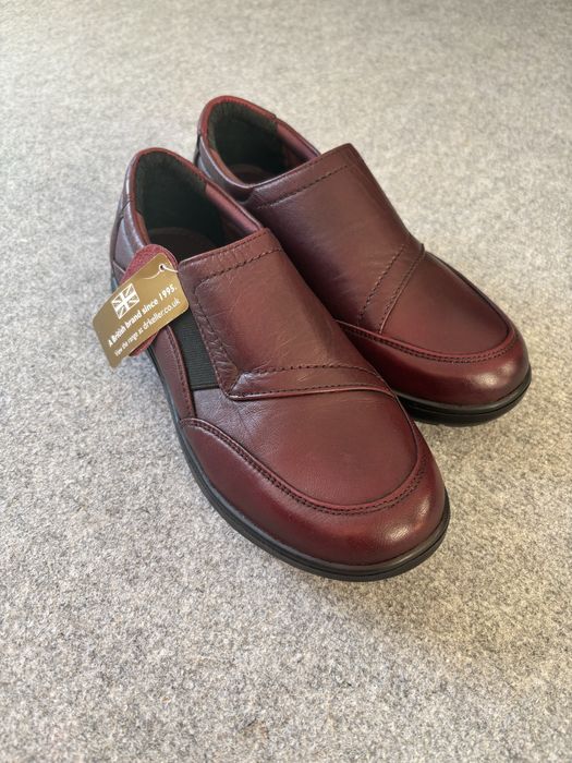 Skórzane burgundowe buty - dr Keller