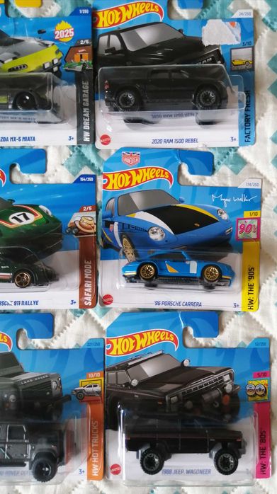 Hot wheels novos