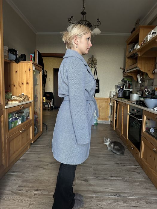 Шикарне пальто шерсть італія 46-48 розм