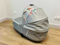 gondola Cybex Priam 2.0 Koi, nowa folia przeciwd., 3 prześcieradełka