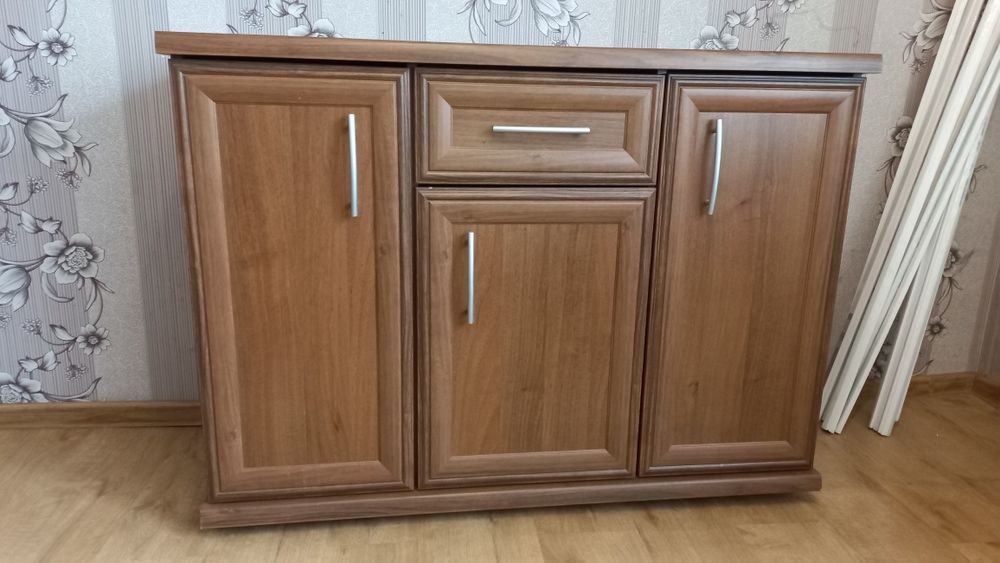 Komoda do sypialni, bieliźniarka, szafka brązowa, z szufladą