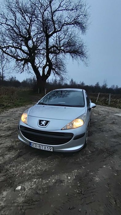 Sprzedam Peugeot 207