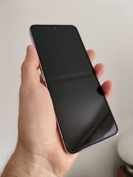 Samsung Galaxy Z Flip 5 512 GB Snapdragon 8 Gen 2 bdb stan odnowiony