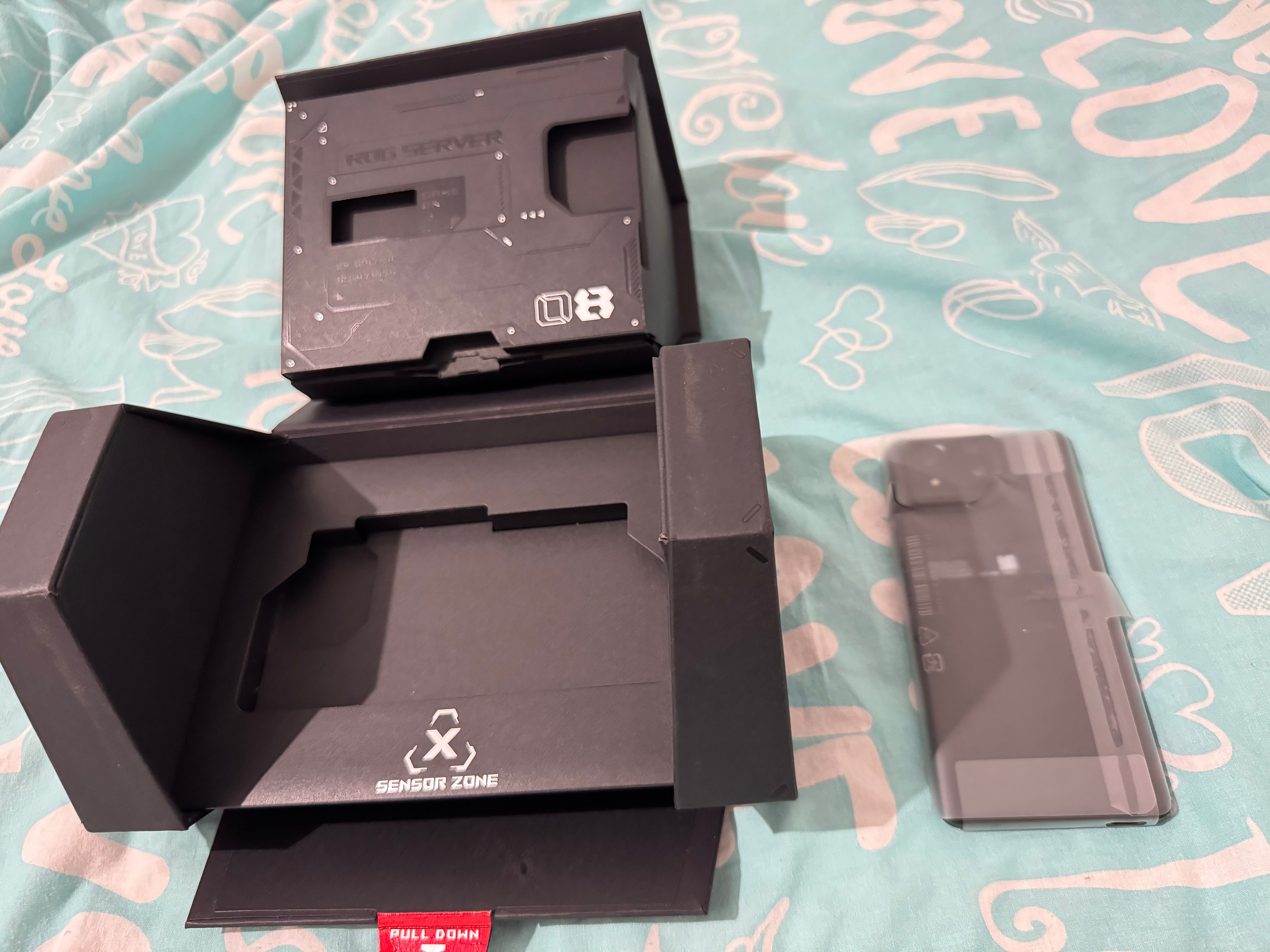 ASUS ROG Phone 8 Pro (16/512GB) GLOBAL Version ( НЕ tencent!)
