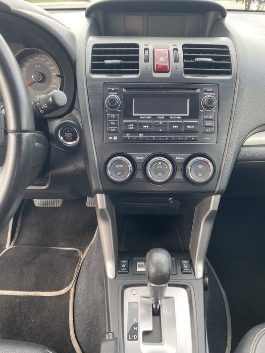 Субару Форестер 2013 Официал