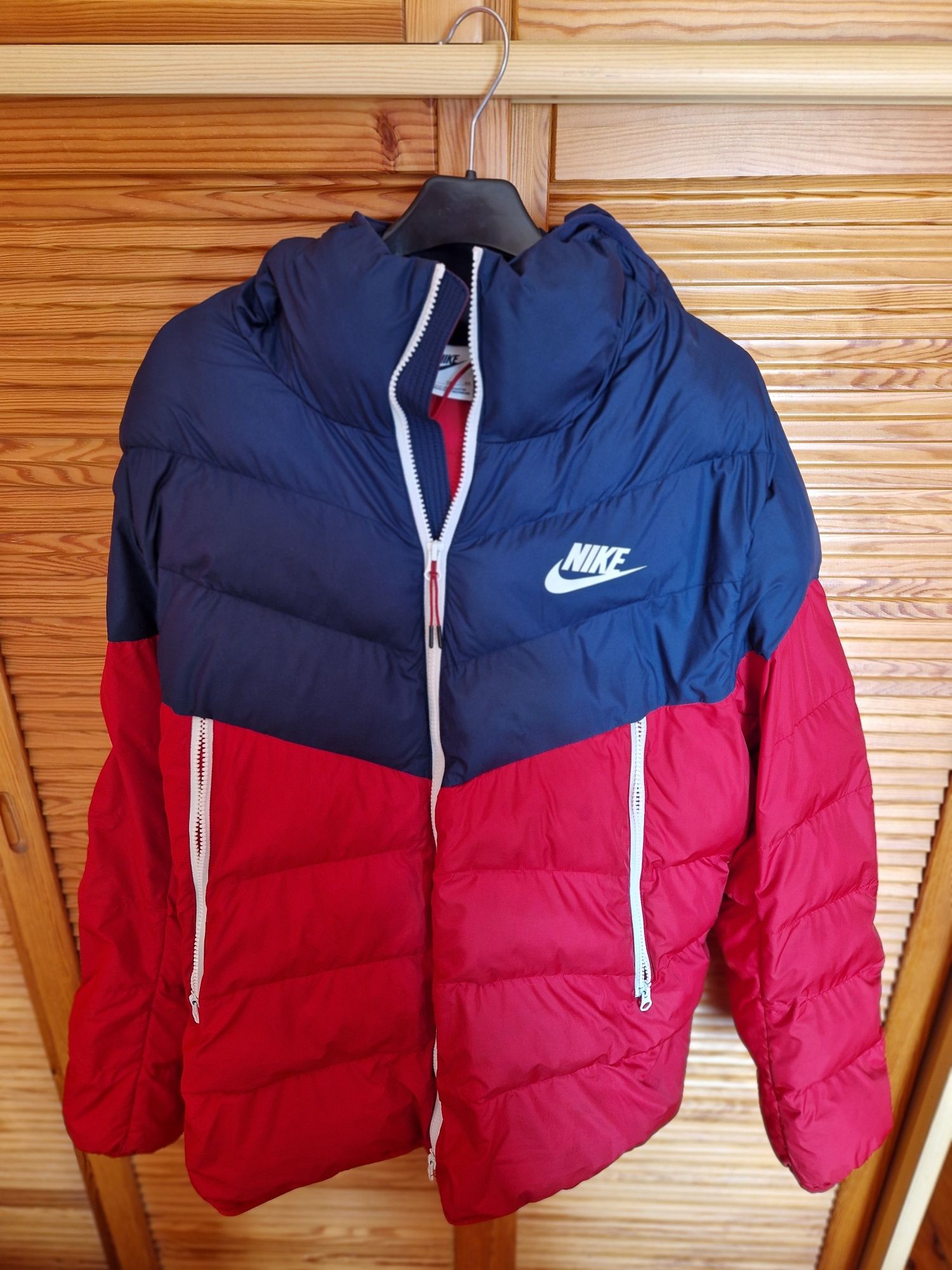 Kurtka Zimowa Nike Windrunner Primaloft stan bdb