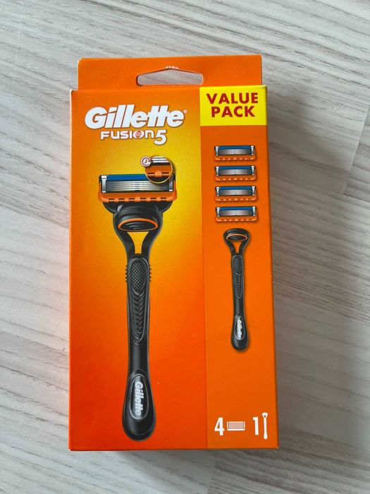 Станок для гоління чоловічий (Бритва) Gillette Fusion5