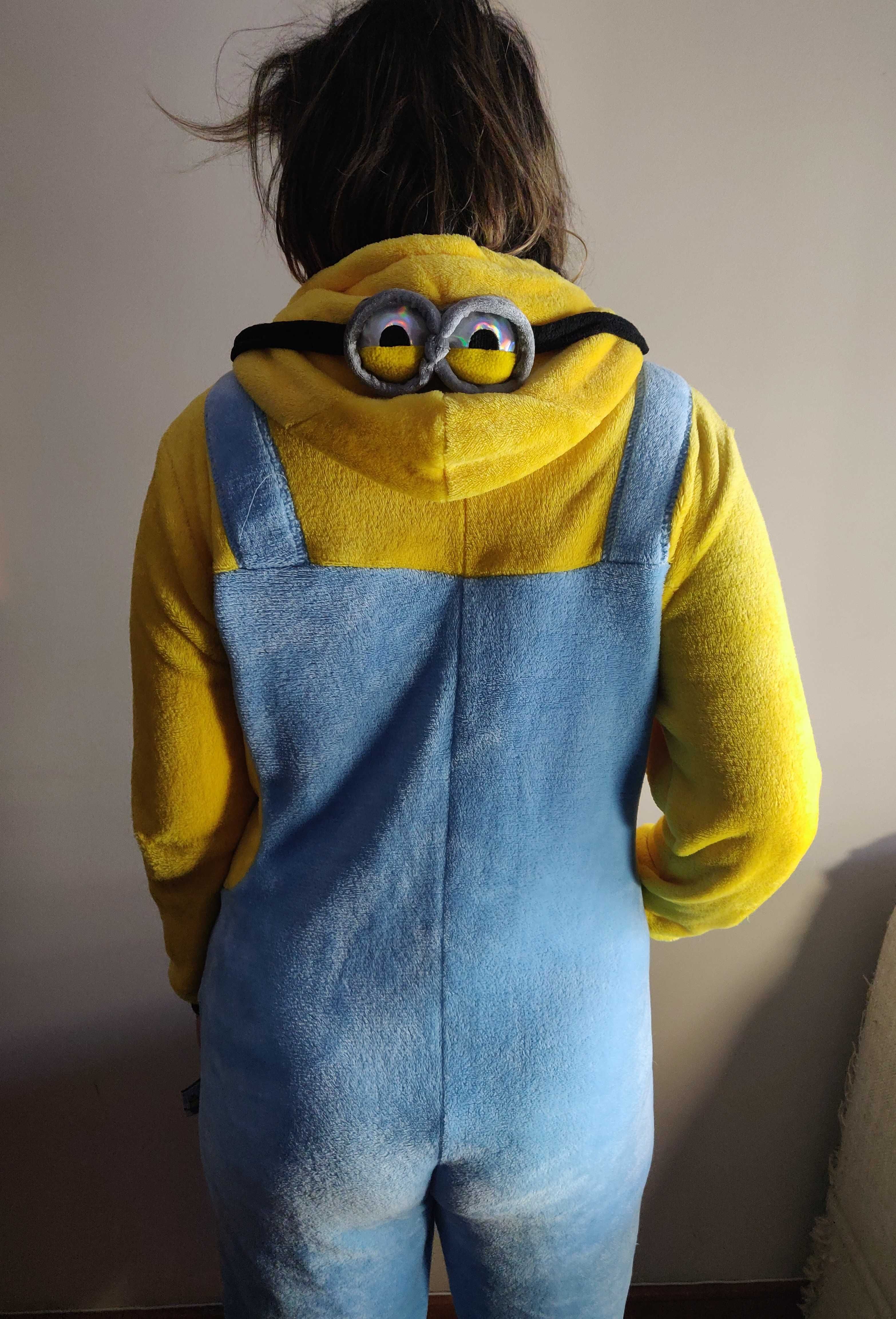 Fato macacão Minions /criança ou adulto/