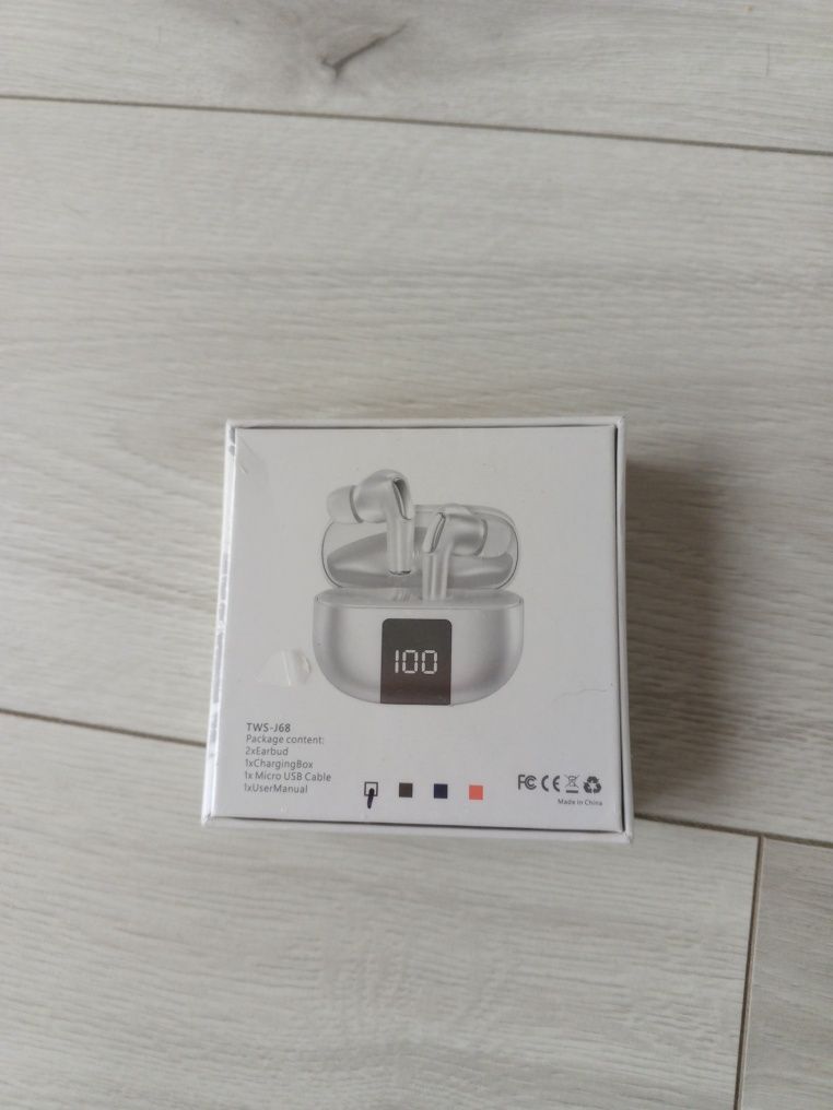 Bluetooth навушники J68 True Wireless Earbuds Bluetooth 5.2 Навушники