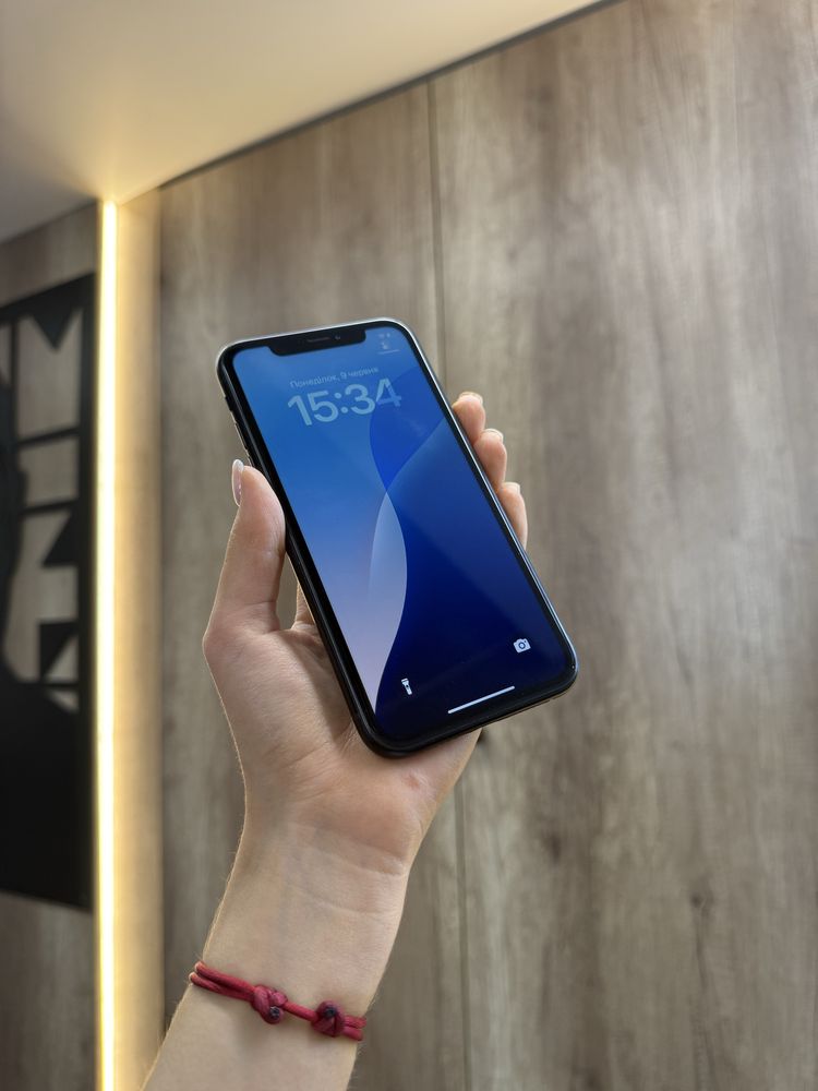 Used IPHONE XR 64 Black Neverlock Костюшка,5 igrand