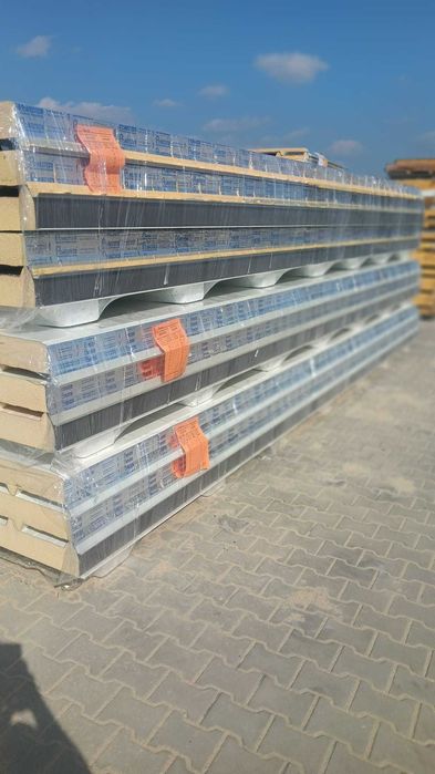 Płyty warstwowe, ścienne, obornickie, dachowe