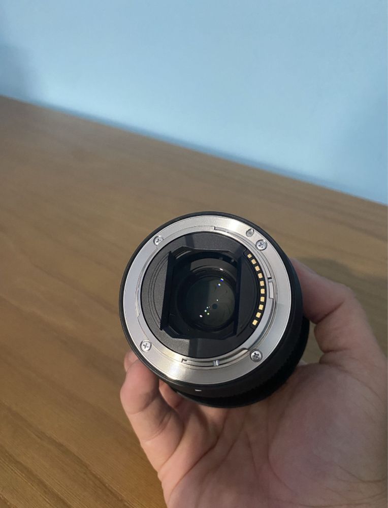 Objectiva Sony FE 20mm f/1.8 G