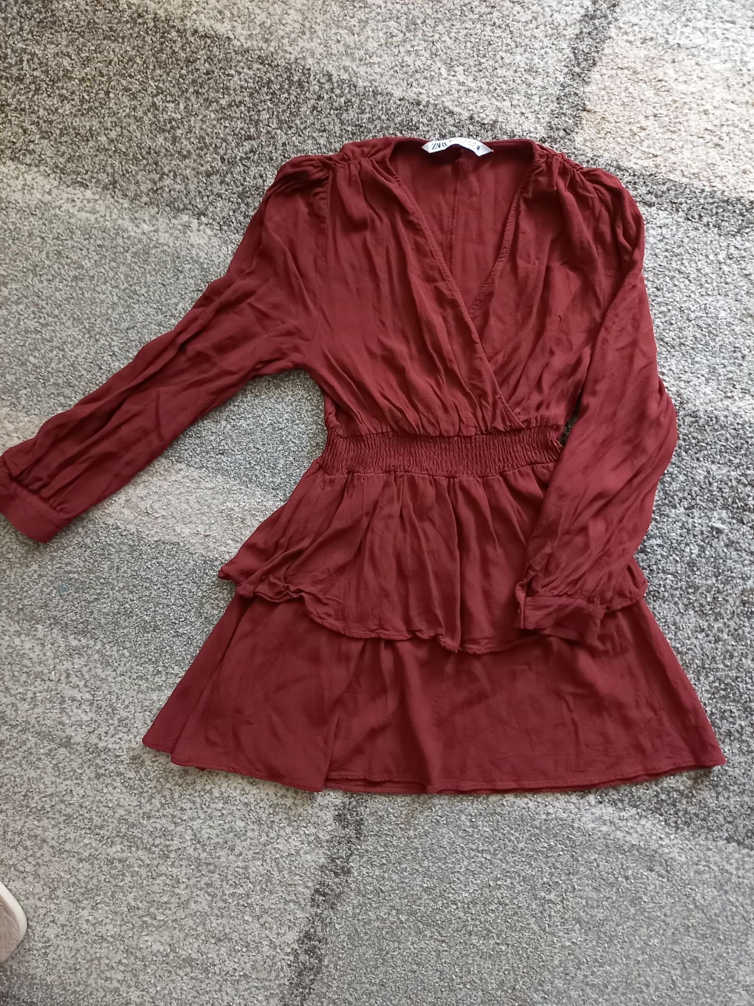 Sukienka Zara XS / 34 kolor bordowy