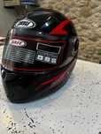 Capacete completamente novo