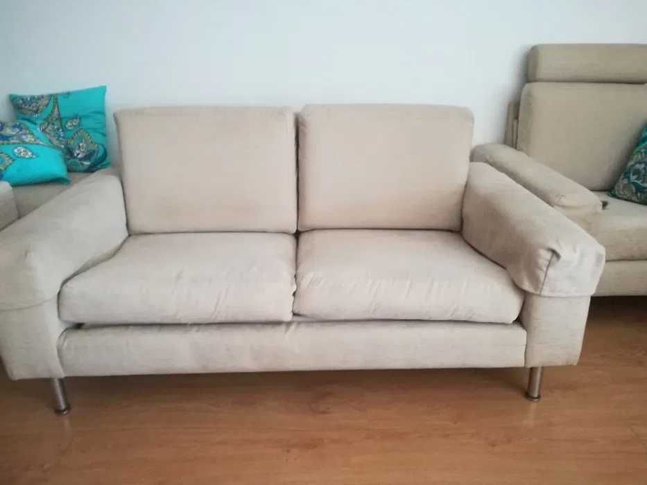 Vende-se Sofa Vintage - Bom Preço