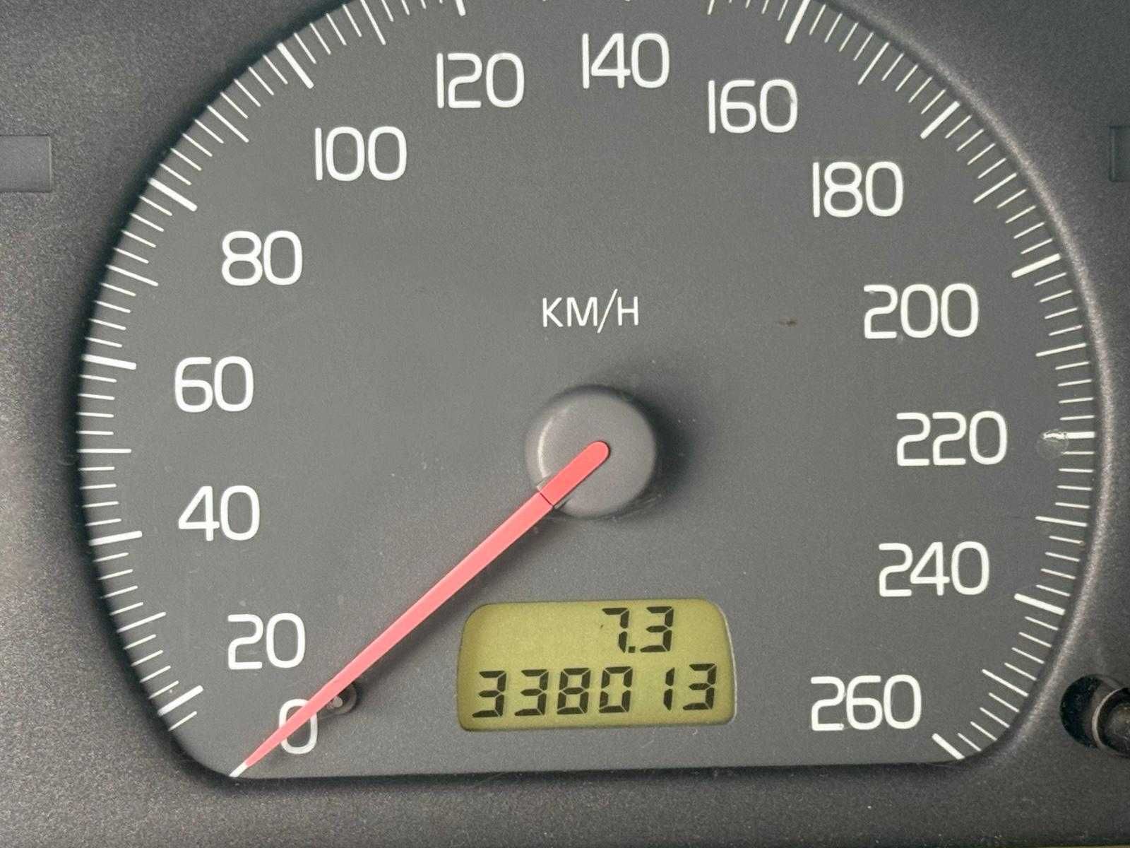 Volvo V70 2,0benz.kombi sprowadzony z Niemiec 126PS 2500zł
