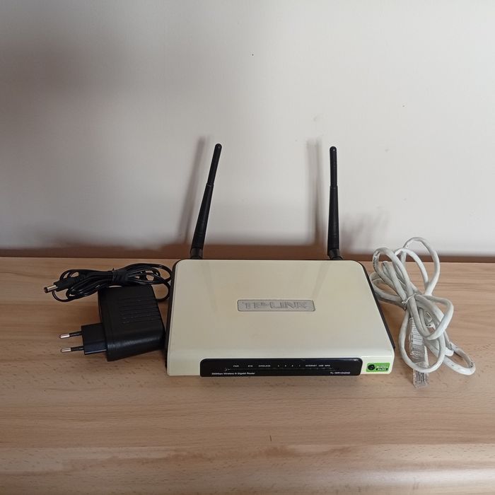 Router TP-Link TL-WR1042ND