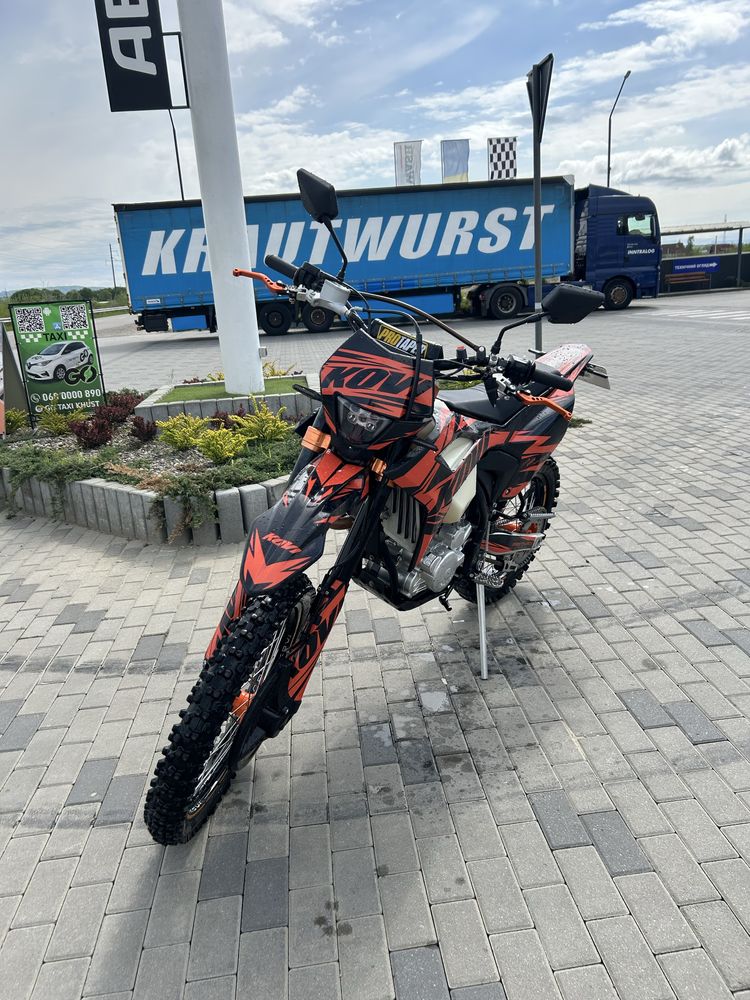 Продам мотоцикл Kovi Max 300