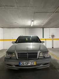 Mercedes-Benz C220