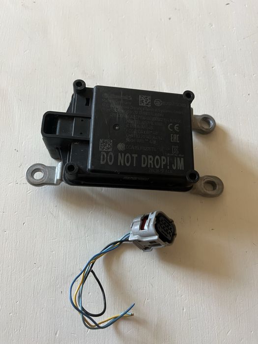 Дістронік радар Nissan Rogue T32  номер 28438-5FA4A США