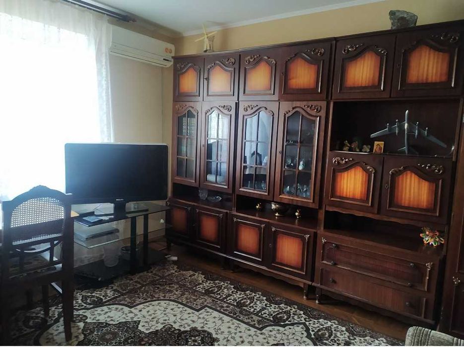 Продам 3 кв, чешка, 6/9 кир. 2 Слобод - пр. Центр. ремонт. мебель