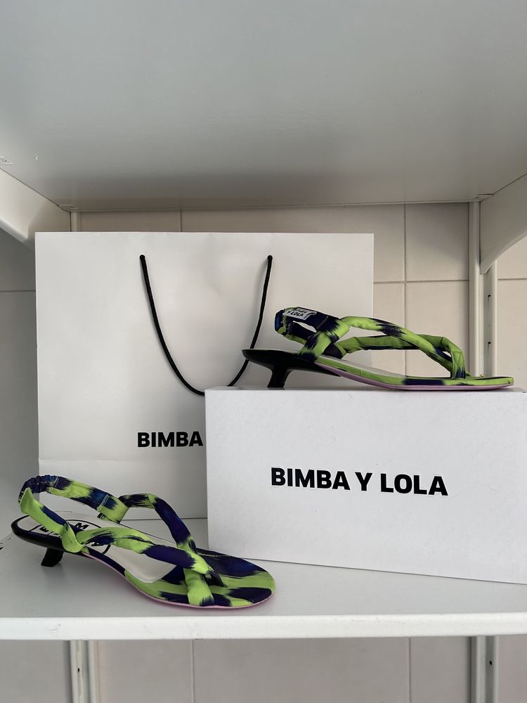 Sandália com salto da Bimba Y Lola