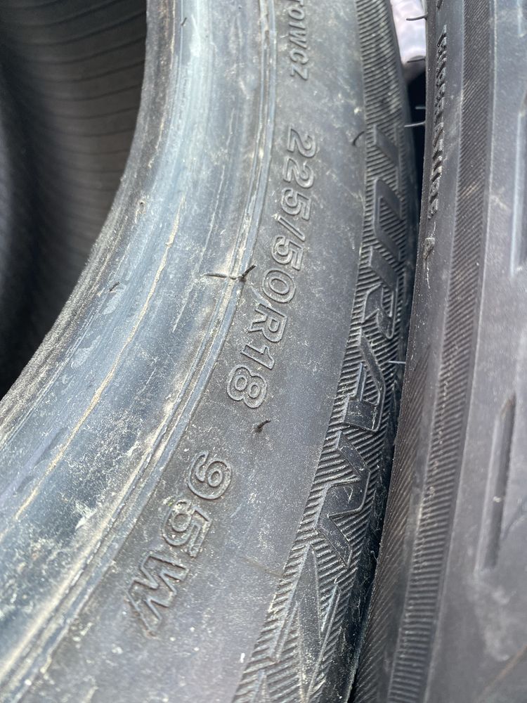 Літні вживані шини 225/50R18	Bridgestone Turanza T001