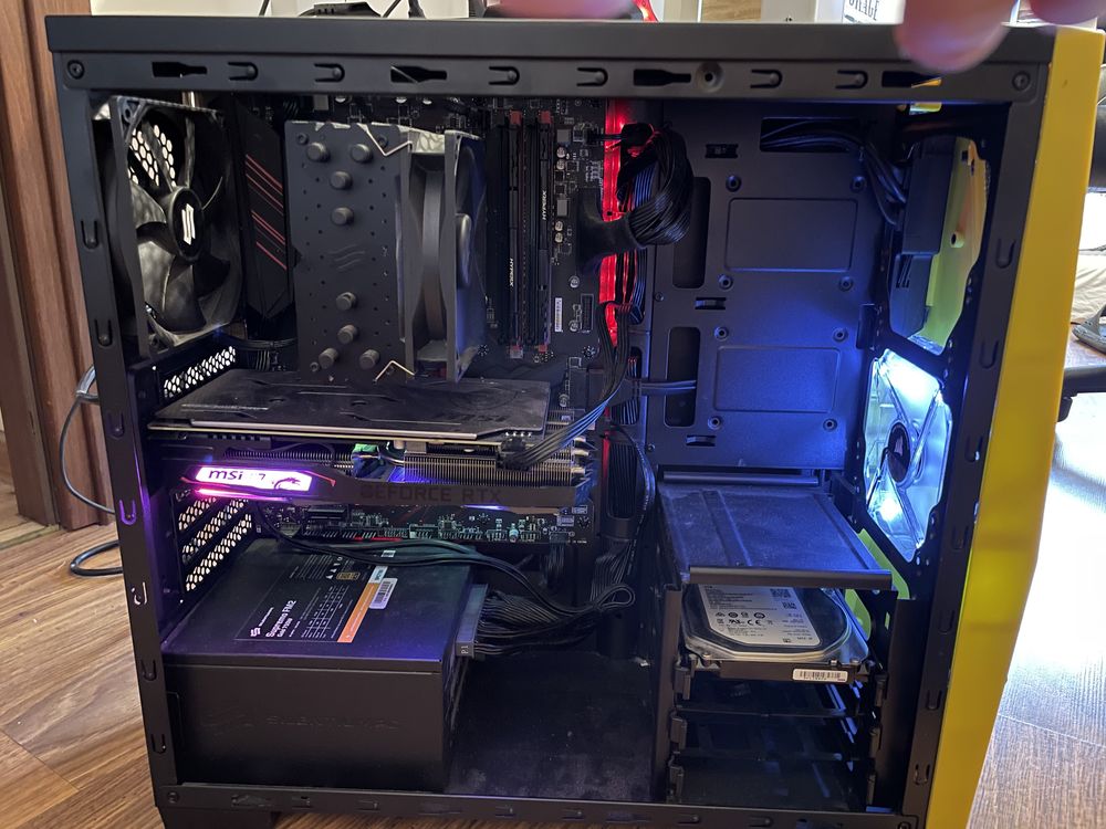 Komputer stacjonarny I7 9700k RTX 2060 super