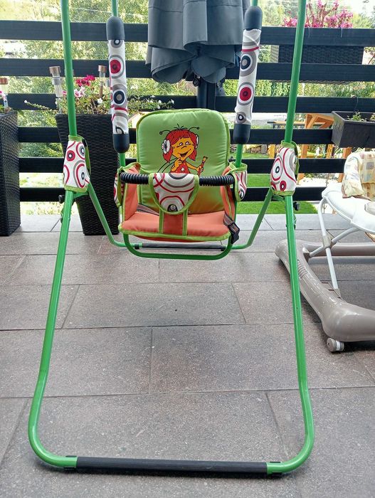 Sprzedam chodzik oraz huśtawkę