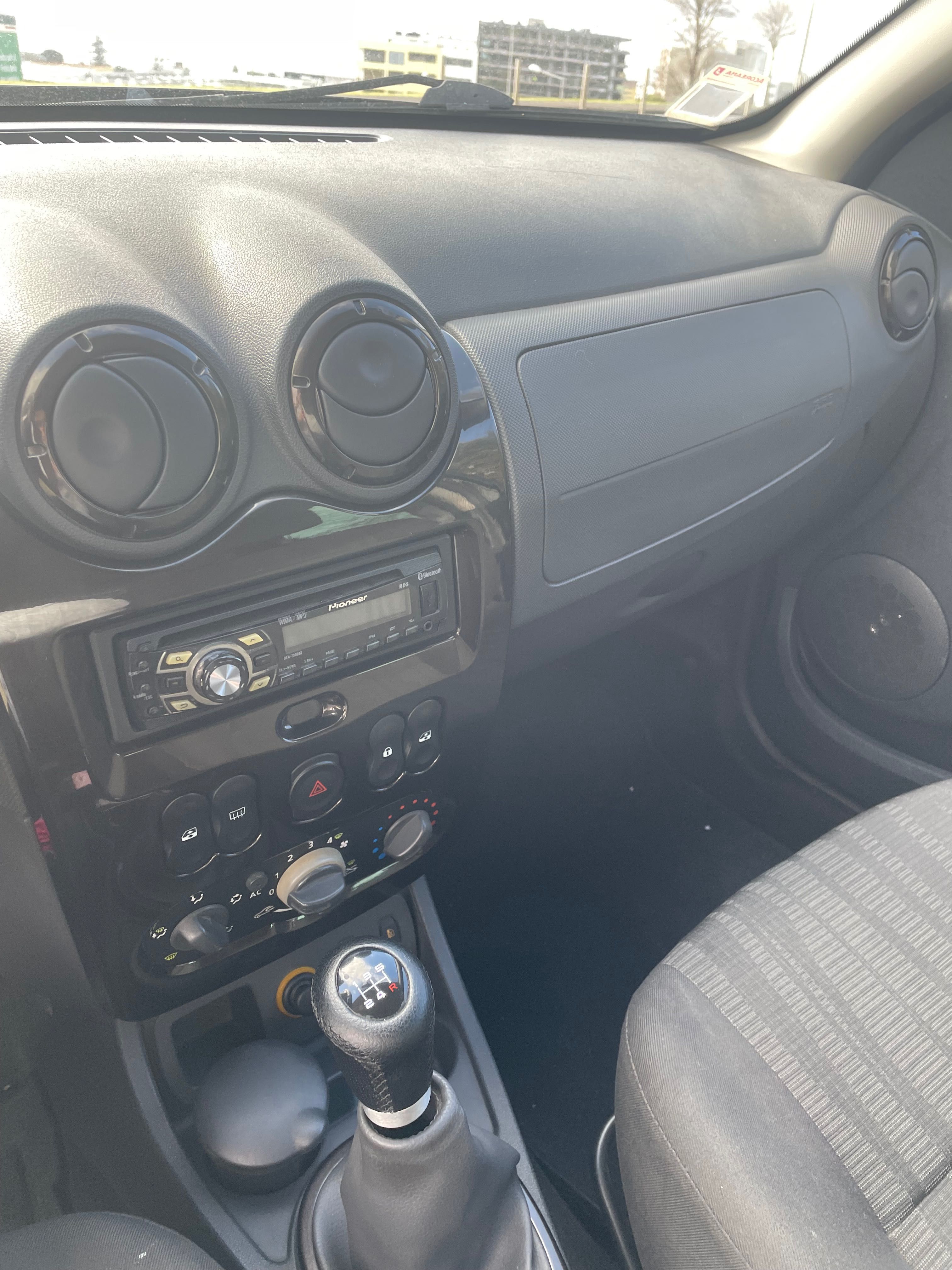 Dacia Duster 2011
