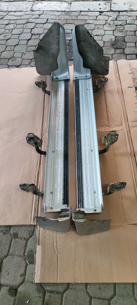 Progi schodki stopnie Mitsubishi Pajero 2