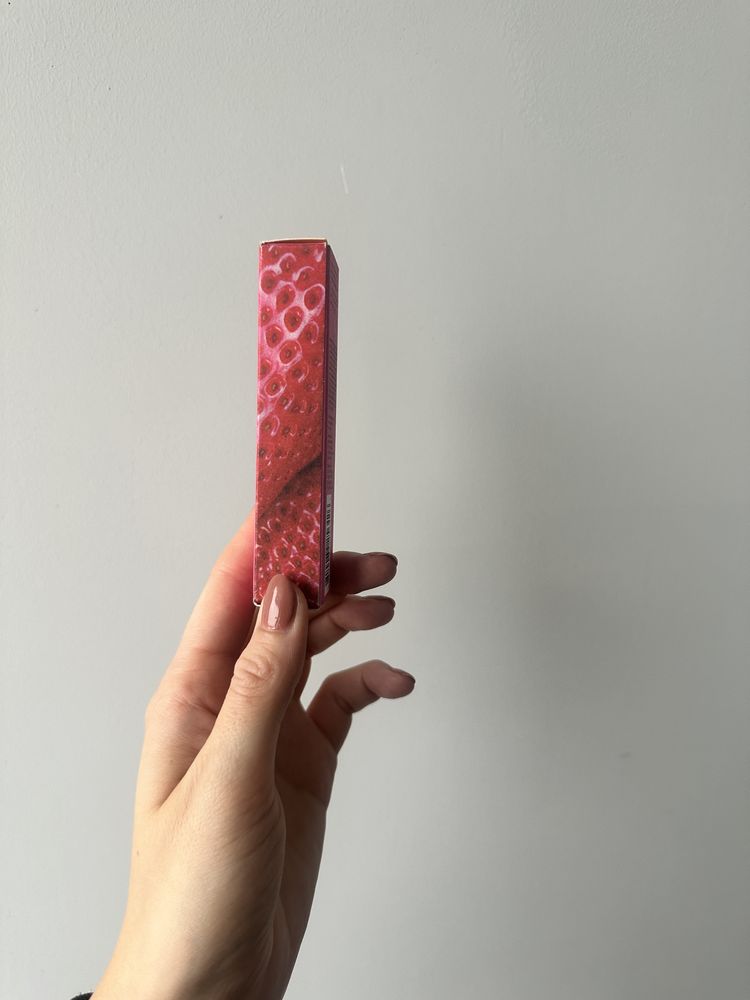 Pomadka balsam glossier truskawkowa nowa lip balm dotcom
