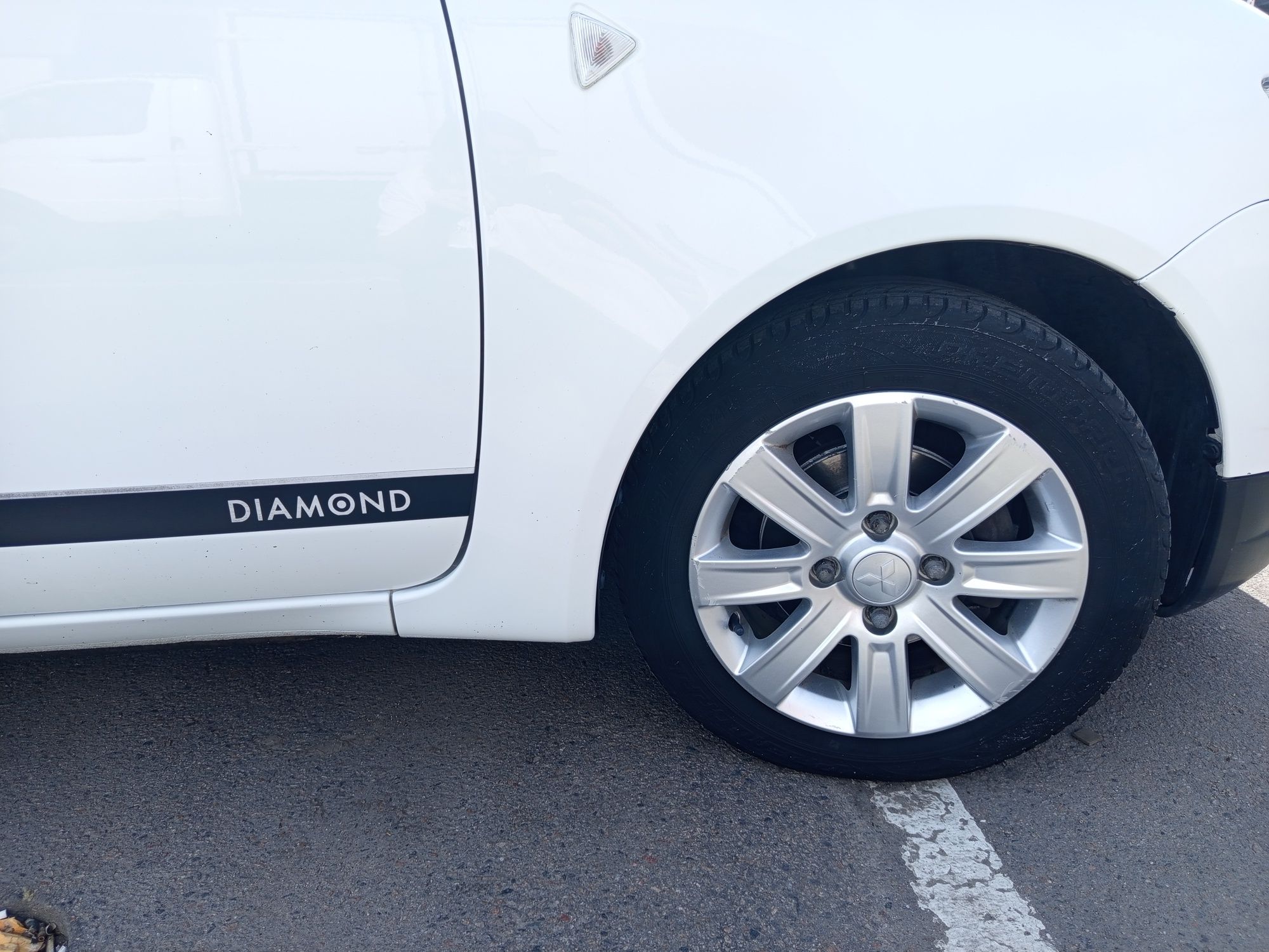 Mitsubishi Colt Diamond 2011