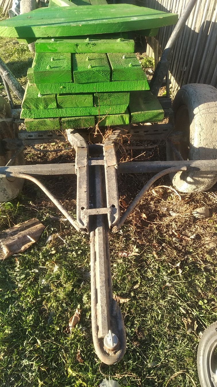 Прицеп до трактора чи віз для коня