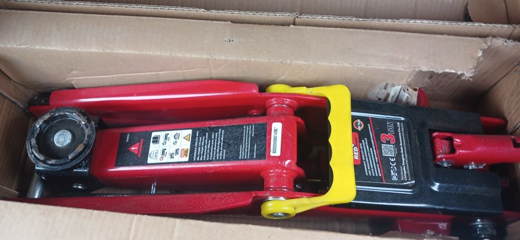 Домкрат 3т Torin Big Red