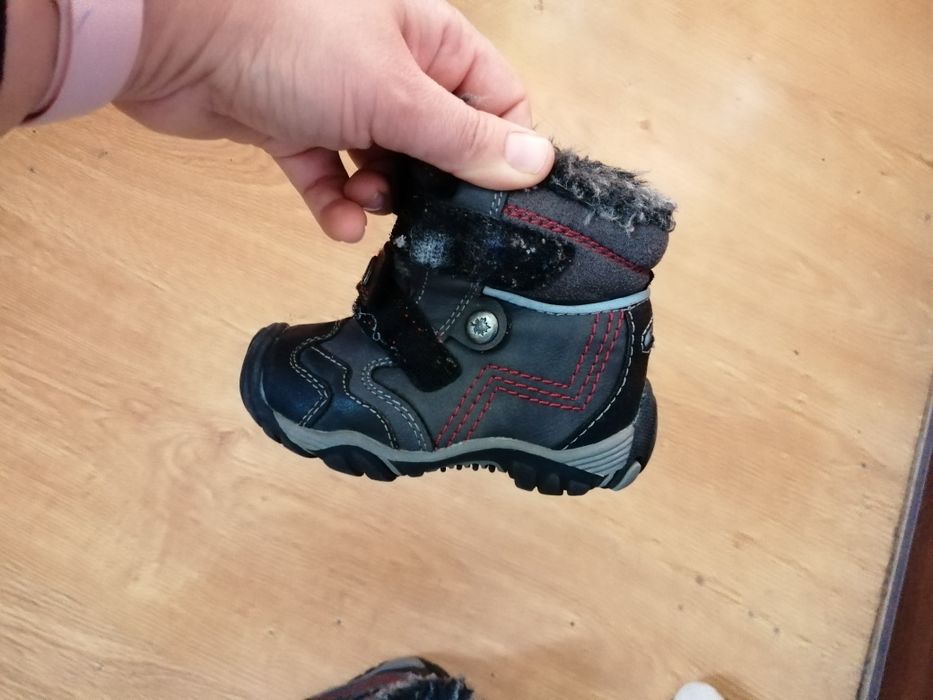 Kozaki chłopięce rozmiar 22 wkładka 14cm