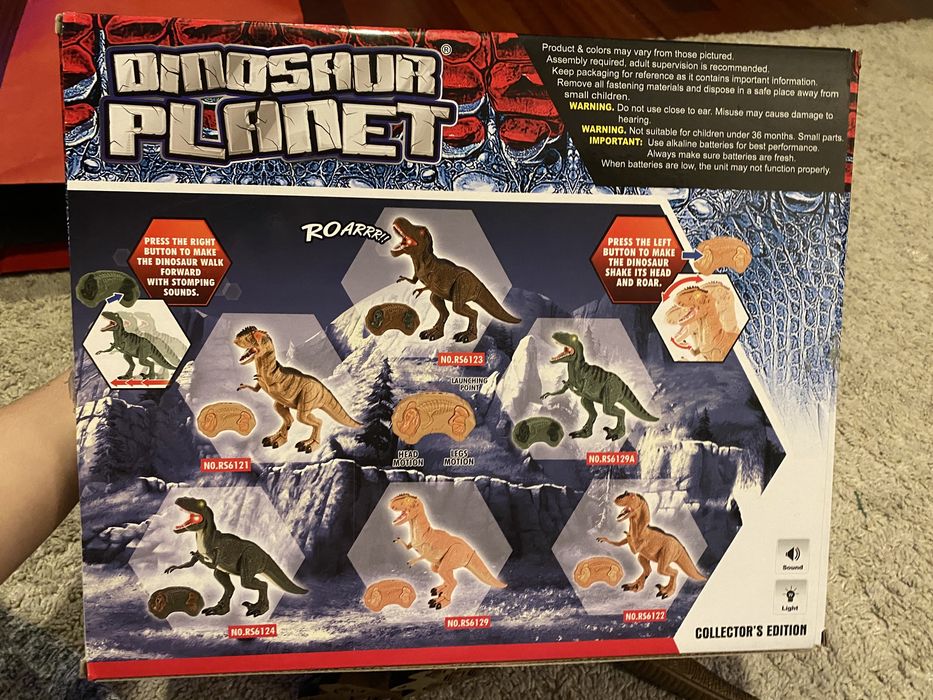 Robo Dinossauro com comando