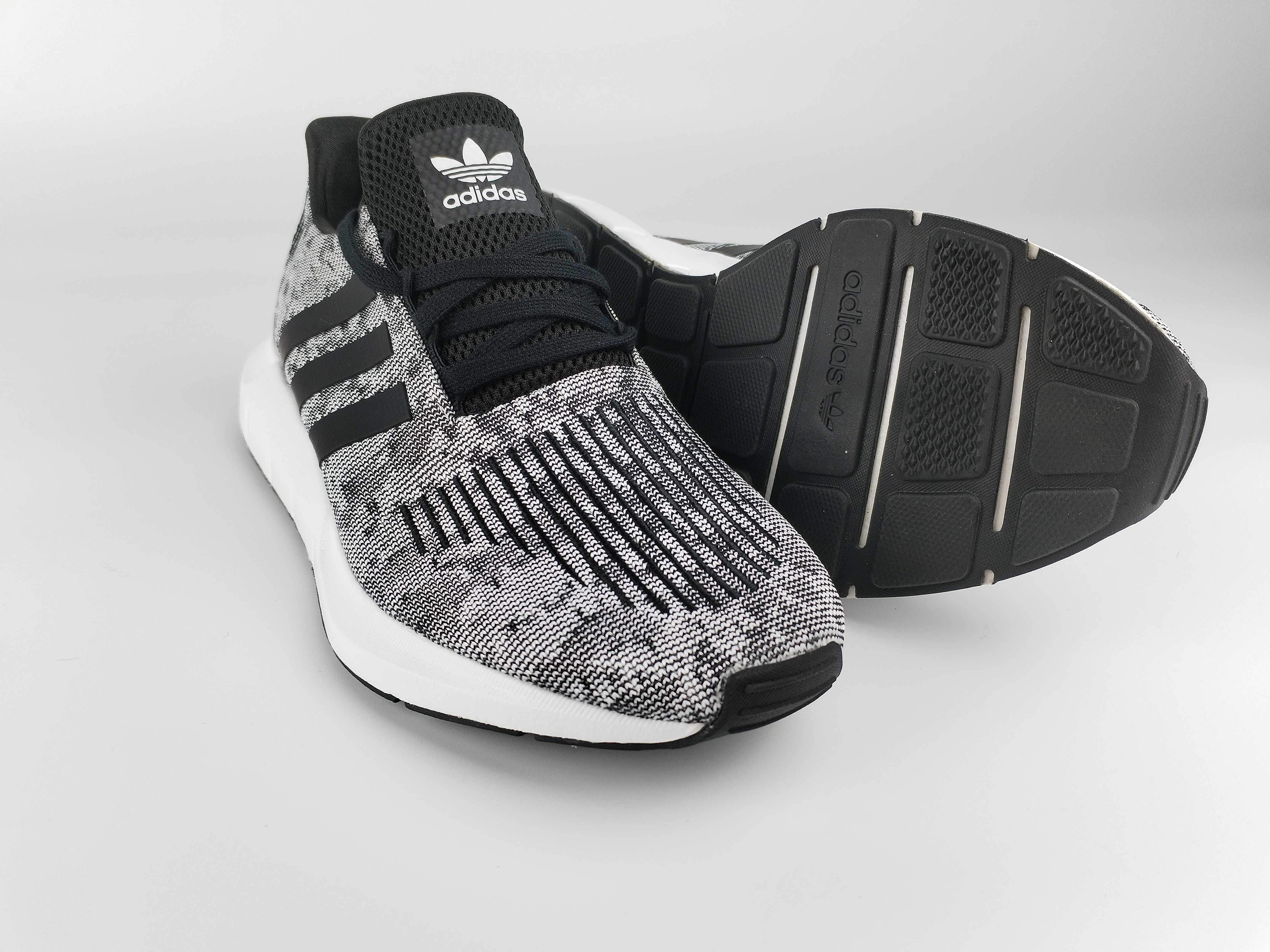 Кросівки чоловічі Adidas  swift run 1.0