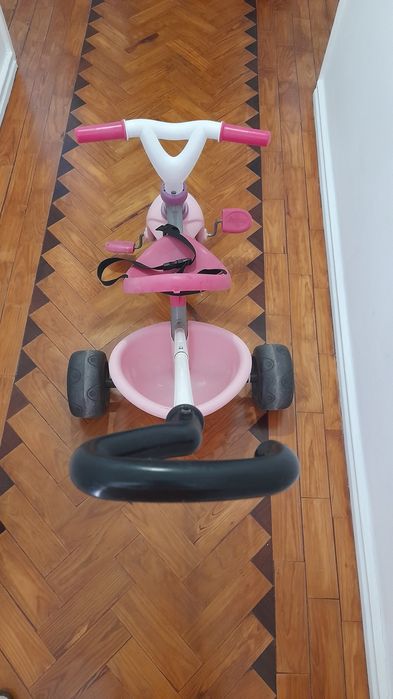 Triciclo menina ótimo estado