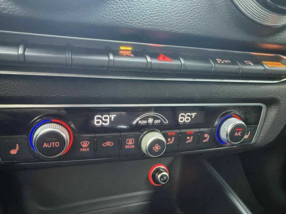 Audi A3 quattro Premium      2016