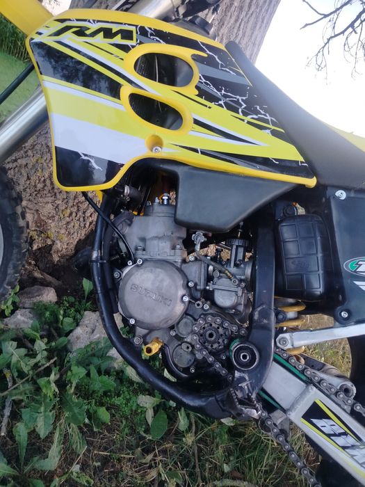 Suzuki RM 125 ...