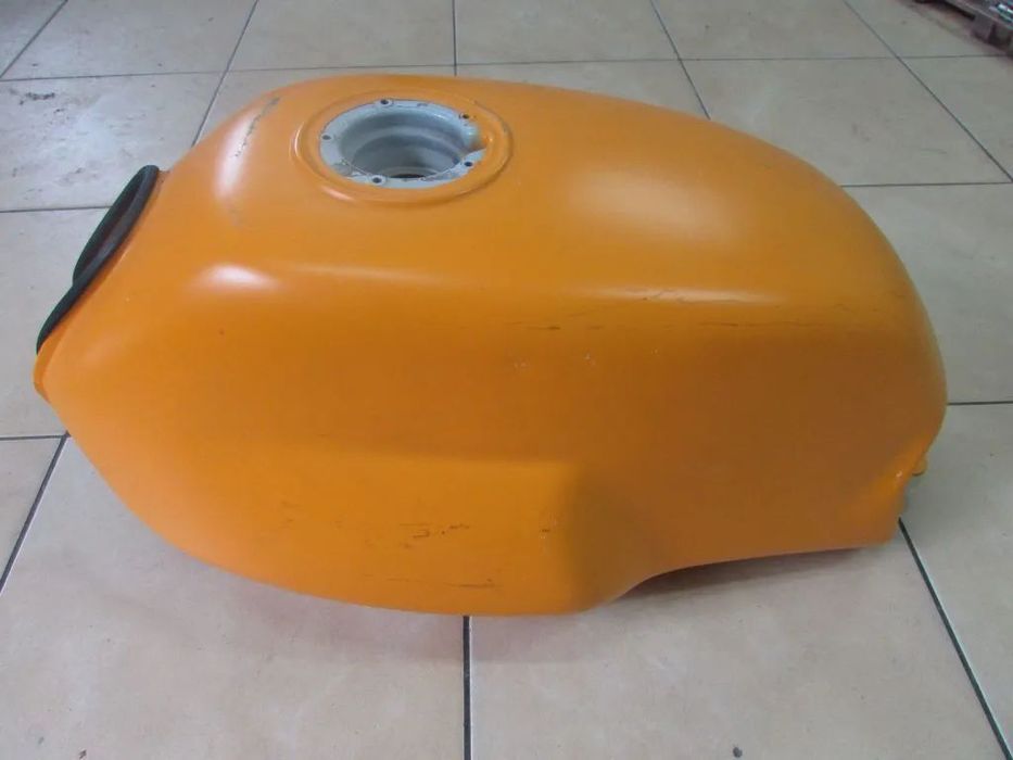 Moto Guzzi V7 zbiornik paliwa bak