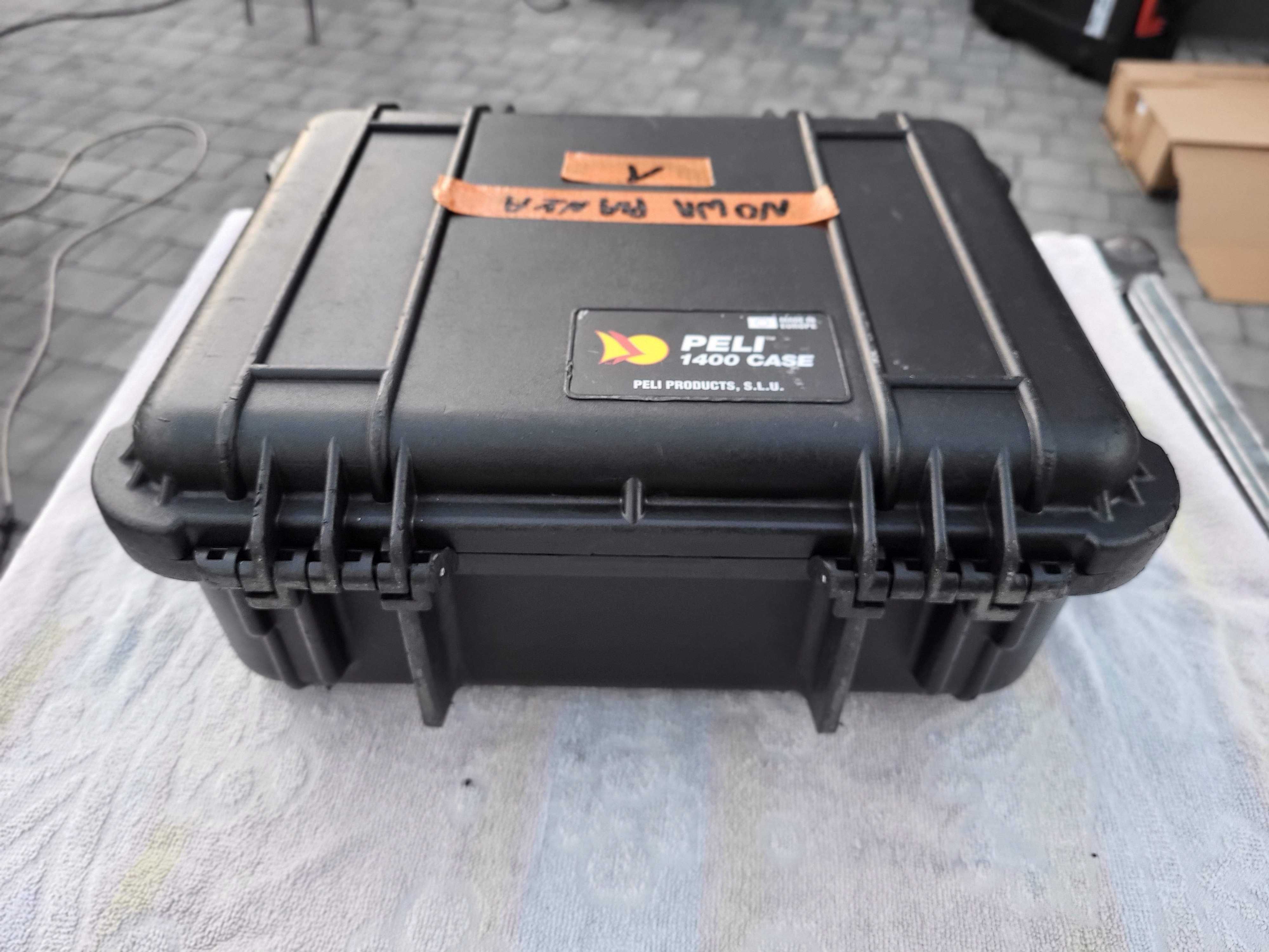 PELI 1400 nowa PIANKA, Pelikan z nową gąbką, FAKTURA, nr 1