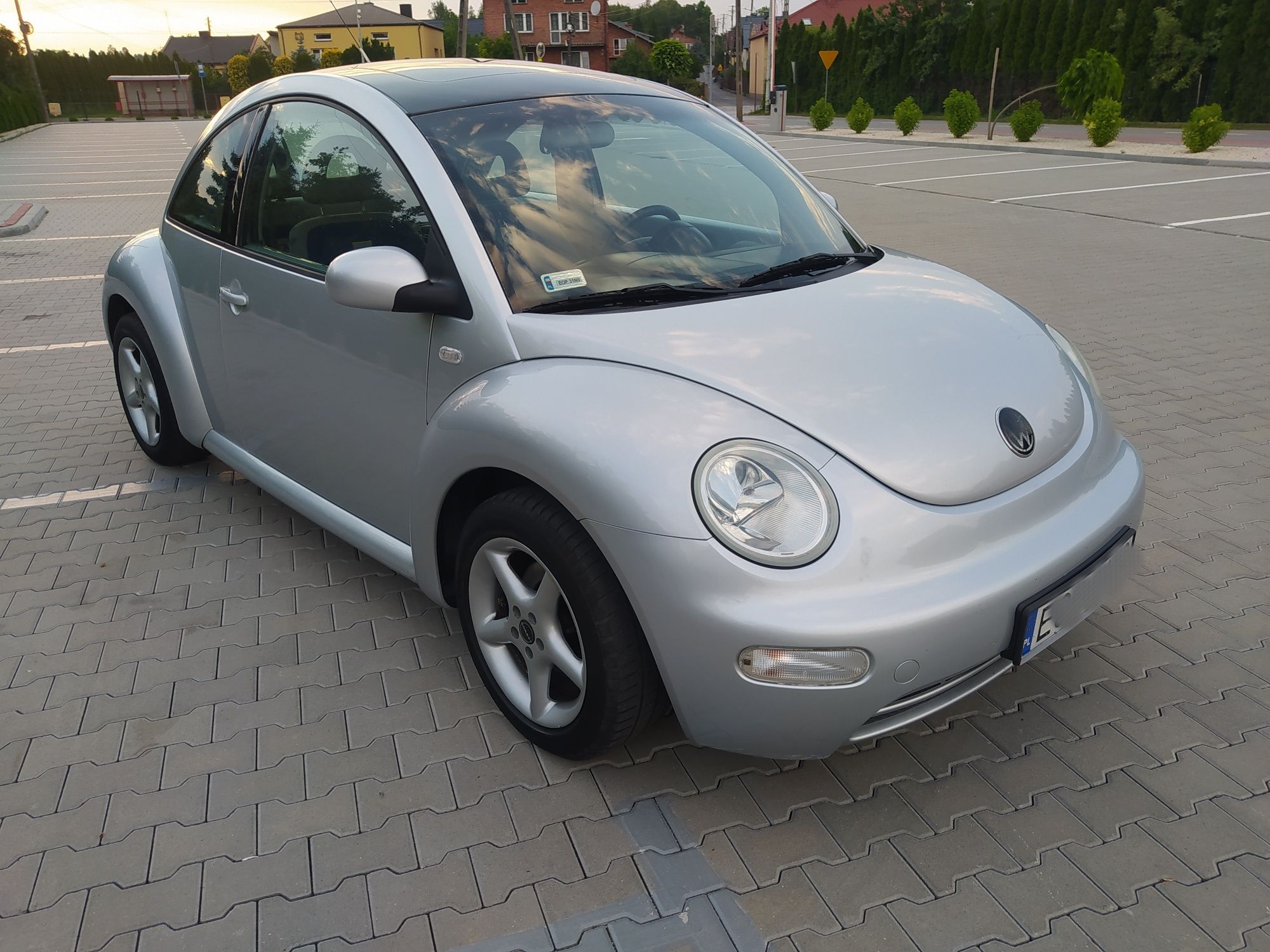VW New Beetle 2.0 8V GAZ Klima Alufelgi En Vogue
