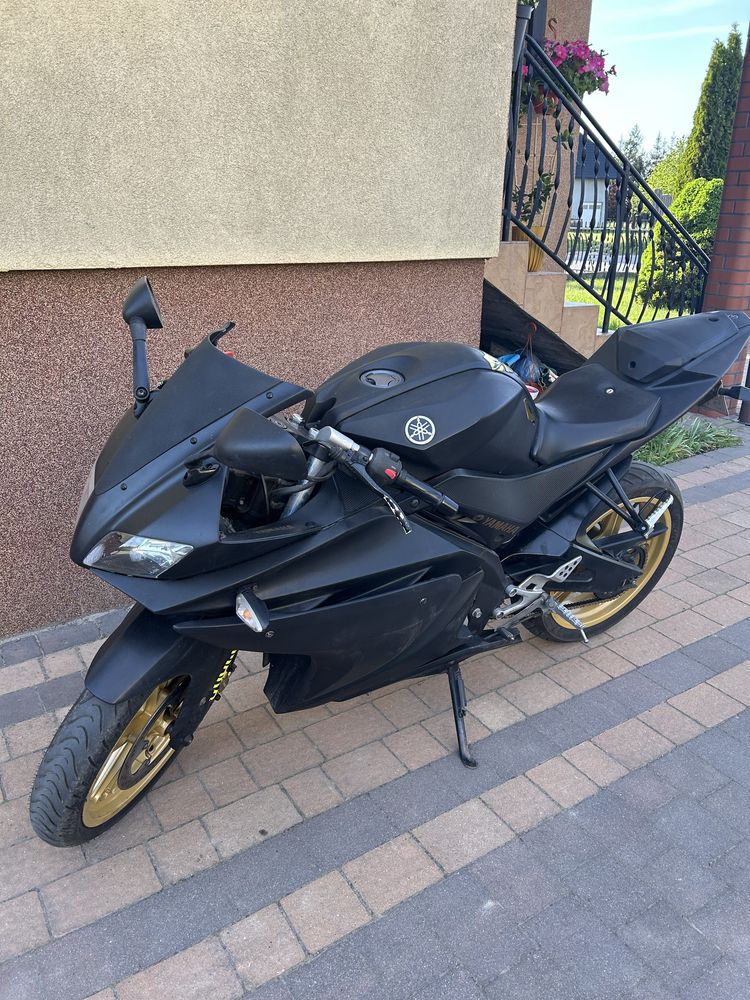Motocykl Yamaha Yzf R125
