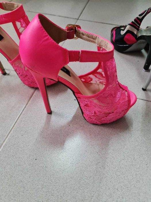 Sapato de Senhora - Tamanho 37