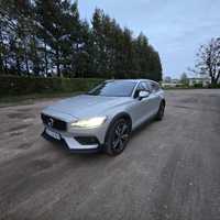 Volvo V60 Cross Country + POLESTER