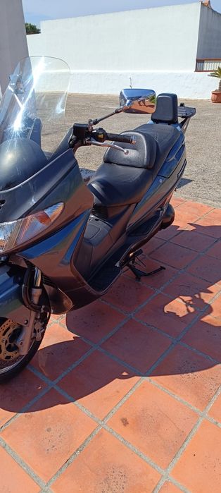 Mota Suzuki Burgman 400cc