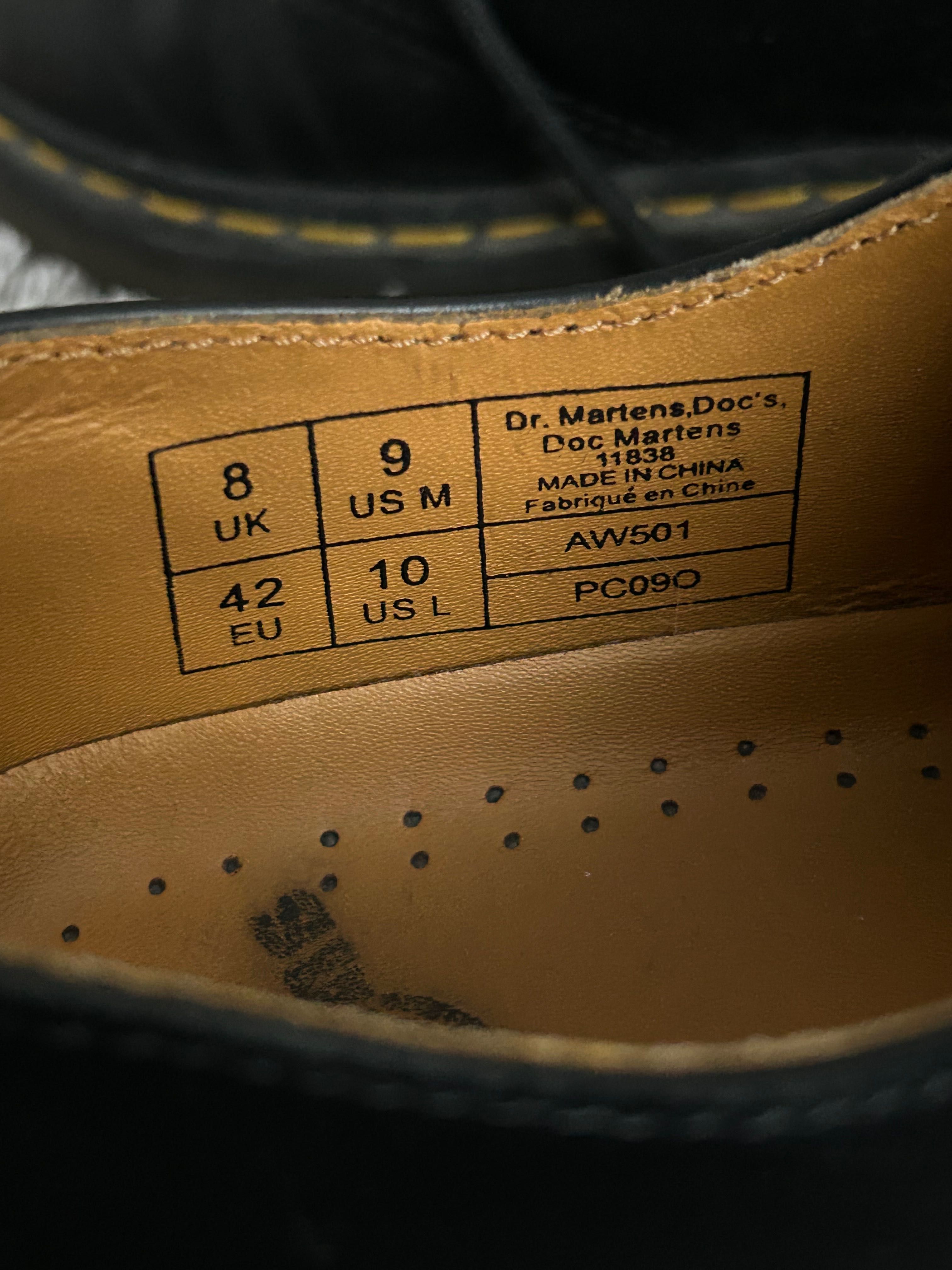 Чоловіче взуття Dr.Martens,Doc’s